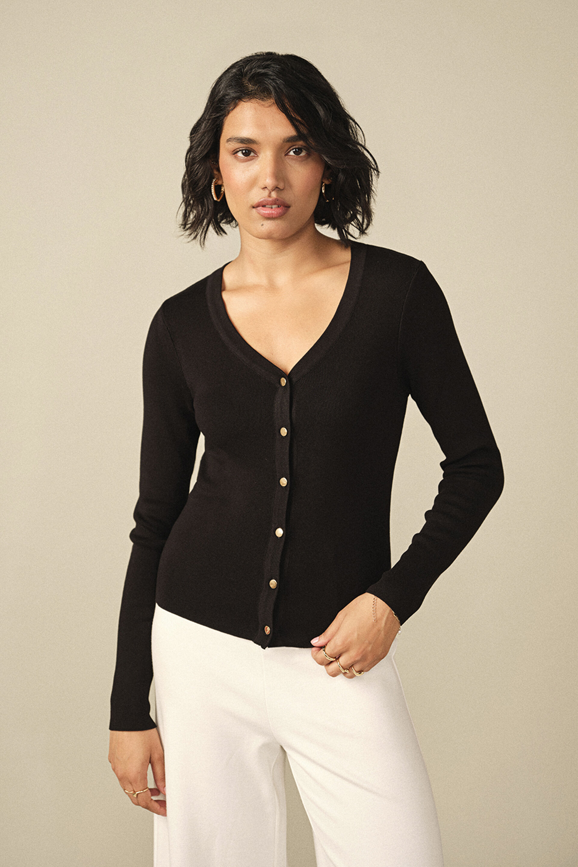 Solid Cardigan in Black
